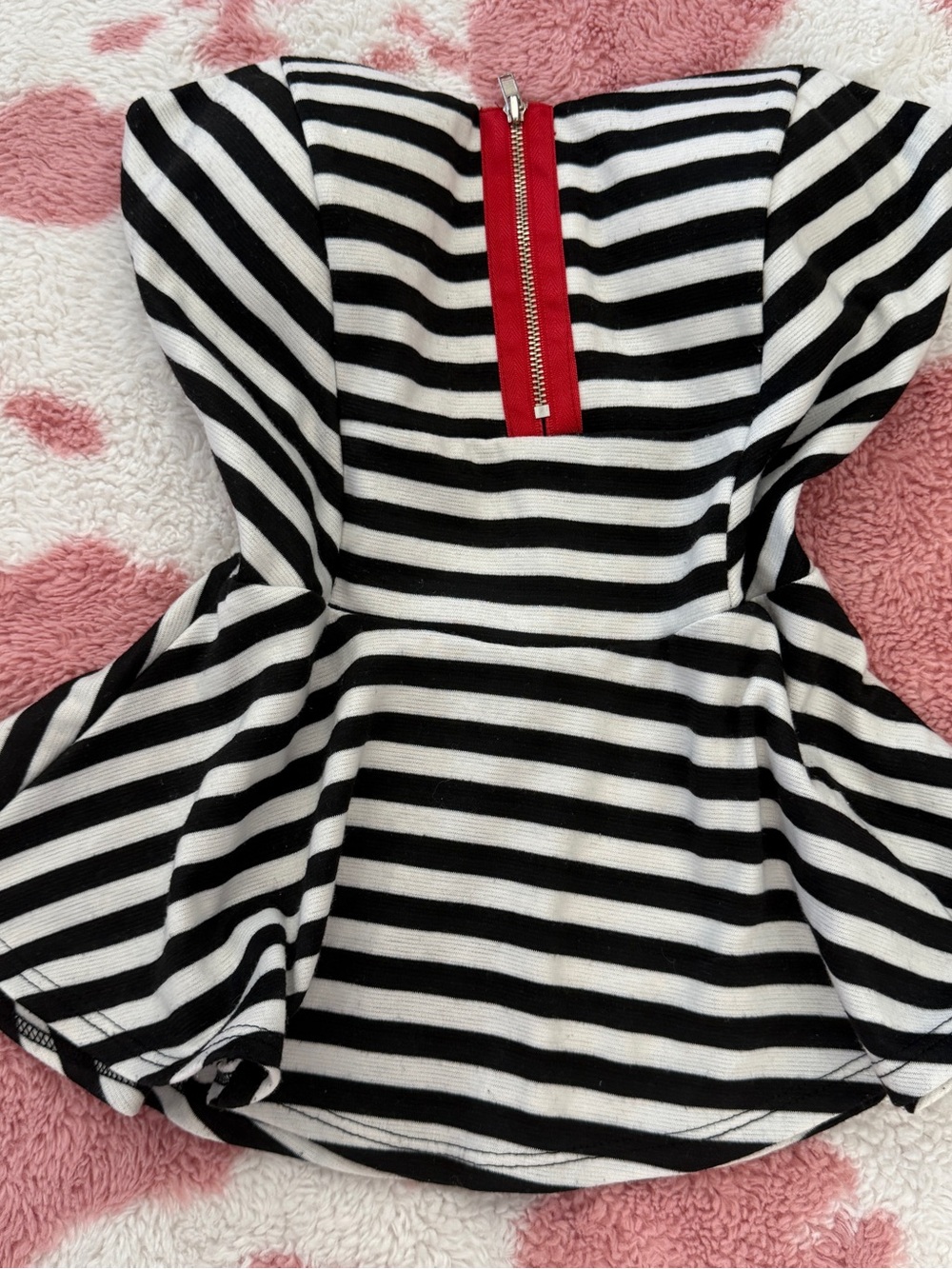 Y2K Vinyage Pinup Striped Black & White Peplum Top with Red Zip Accent Pad Bra